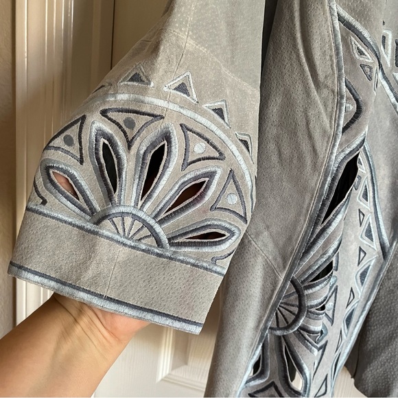 NWT Bob Mackie Wearable Art vintage leather coat with beautiful cut outs. - Picture 8 of 9